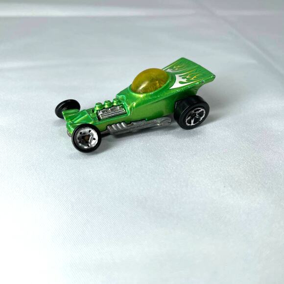 Hot Wheels Astro Funk 2011 Green Race Concept Car Mattel 1:64 Diecast Used - Picture 1 of 7